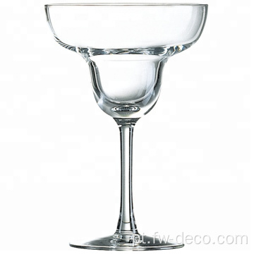 coquetel de taça de vinho transparente